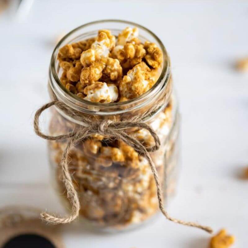 gingerbread caramel corn